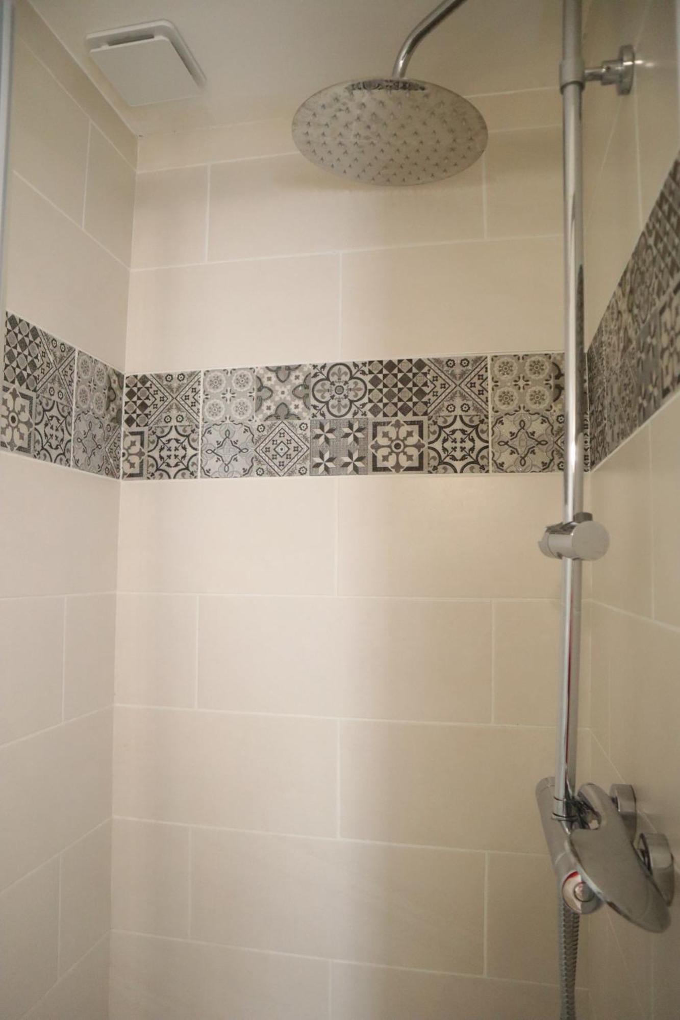 Appartement - Parking Prive Gratuit, Proche Centre-Ville Et Gare De Saint-Omer แซ็งดอแมร์ ภายนอก รูปภาพ