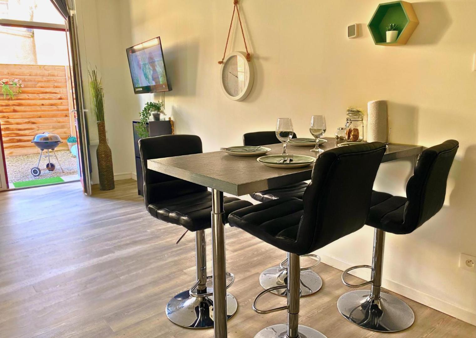 Appartement - Parking Prive Gratuit, Proche Centre-Ville Et Gare De Saint-Omer แซ็งดอแมร์ ภายนอก รูปภาพ