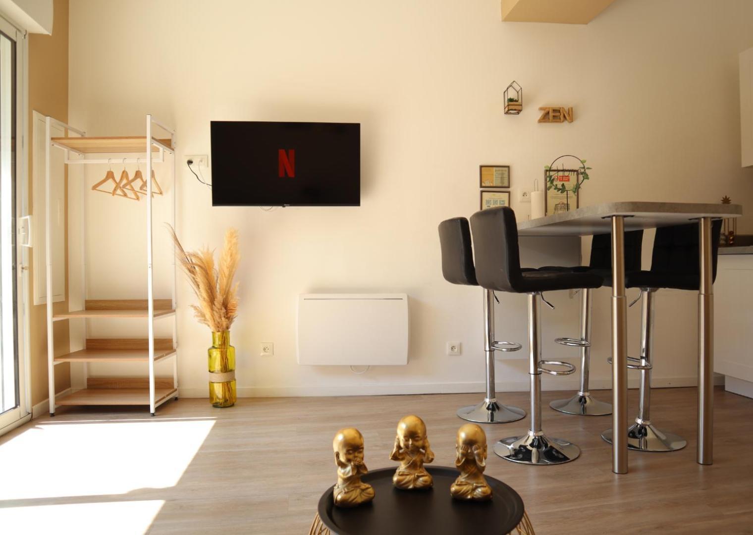 Appartement - Parking Prive Gratuit, Proche Centre-Ville Et Gare De Saint-Omer แซ็งดอแมร์ ภายนอก รูปภาพ