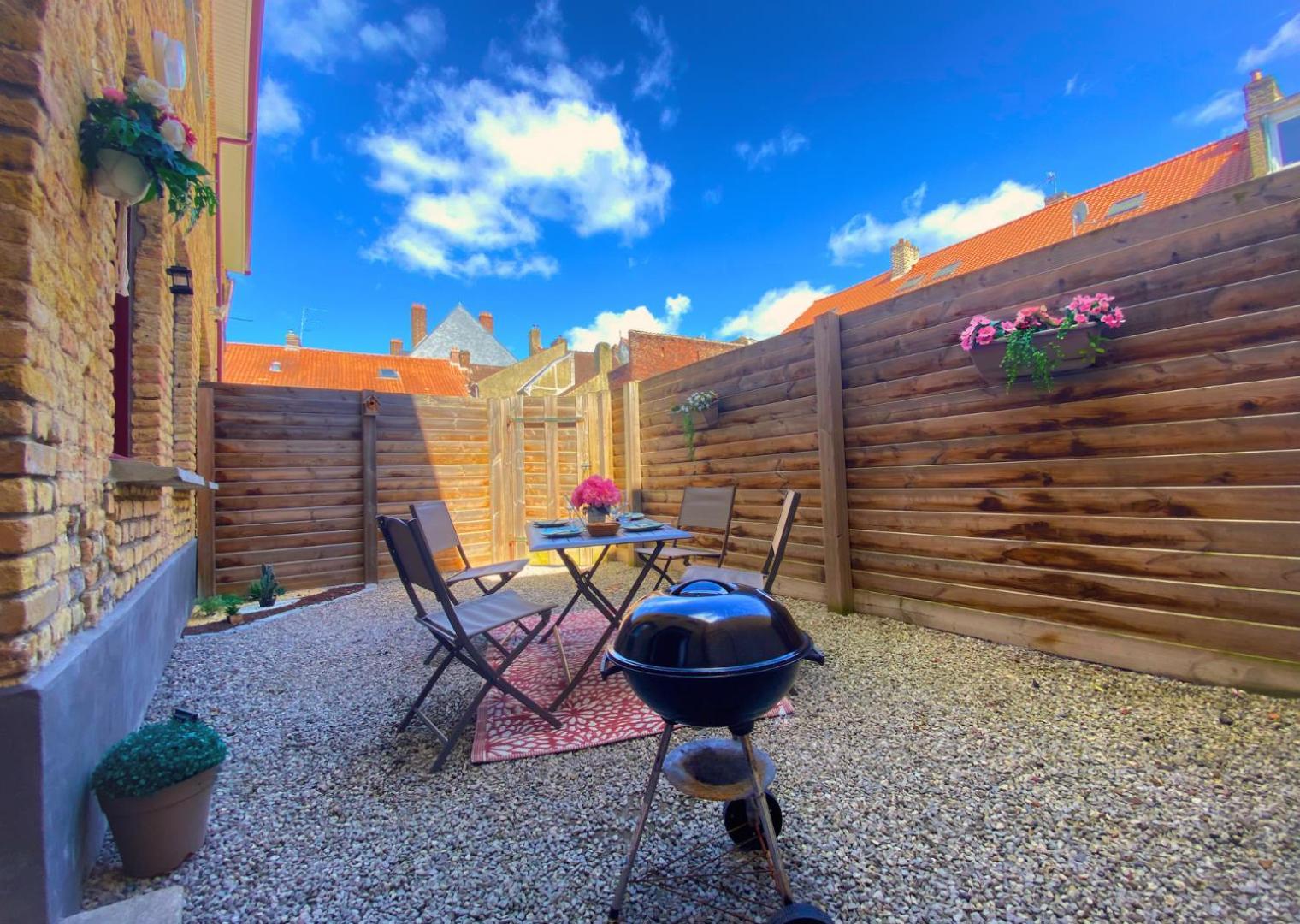 Appartement - Parking Prive Gratuit, Proche Centre-Ville Et Gare De Saint-Omer แซ็งดอแมร์ ภายนอก รูปภาพ